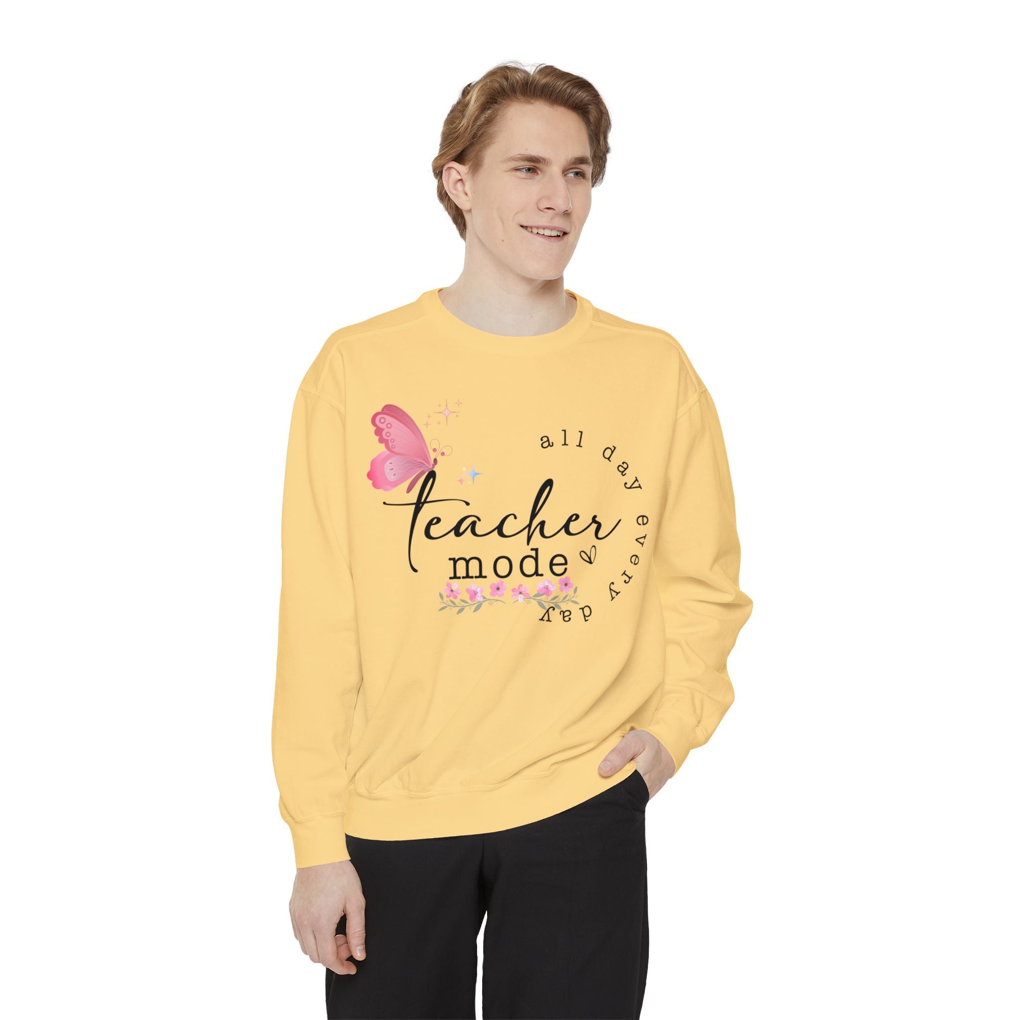 Teacher Mode Crewneck Sweatshirt: Teach Sweatshirt for Daycare and Kindergarten